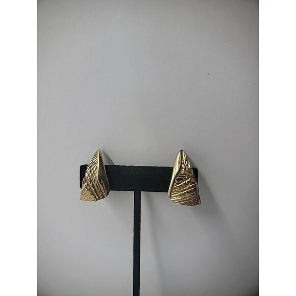 Unbranded Jewelry - Vintage Earrings Clip On Gold Tone Triangle Shaped Jewelry Costume